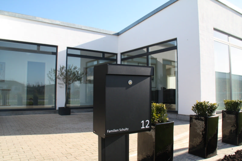 Allux Grunnform Sort m. svart front